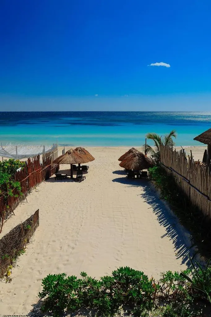 Chillaxing Beach Front House Villa Tulum Nyaraló